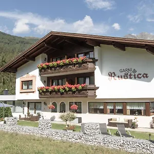 Hotel Garni Rustica, Sölden